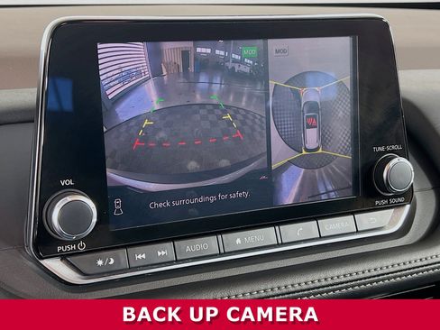 Used 2021 Nissan Rogue SL image 9