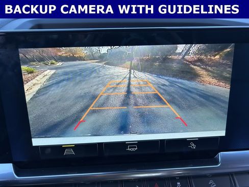 Used 2024 Chevrolet Silverado 1500 LT Trail Boss w/ Convenience Package II image 4