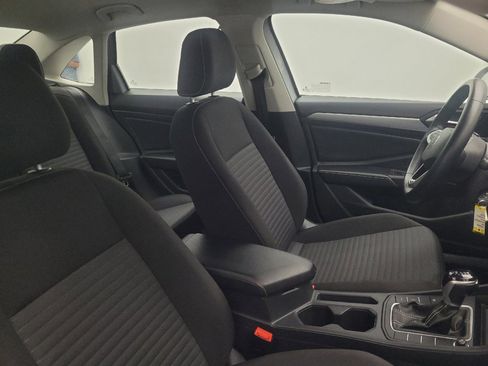 Used 2025 Volkswagen Jetta S FWD image 21