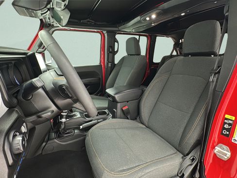 Used 2024 Jeep Wrangler Unlimited AWD/4WD image 13