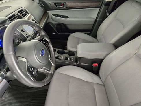 Used 2019 Subaru Outback 3.6R Limited AWD/4WD image 14