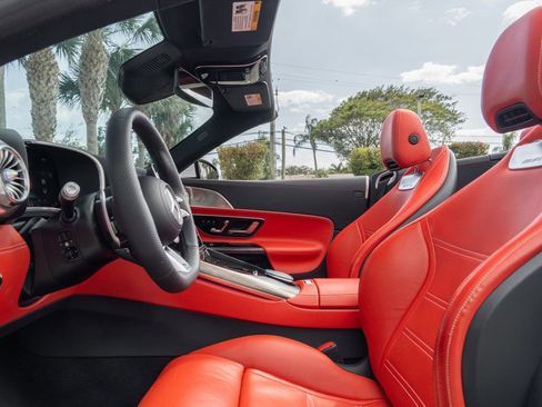 Used 2023 Mercedes-Benz SL 43 AMG image 15
