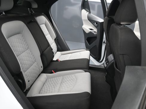 Used 2019 Chevrolet Equinox LT FWD image 26