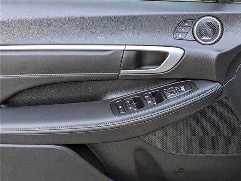 Certified 2025 Hyundai Sonata Limited image 14
