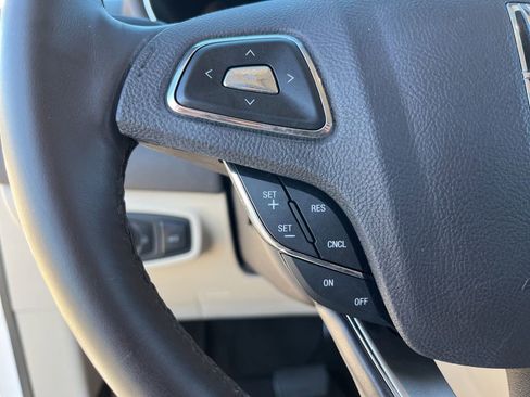 Used 2019 Lincoln MKC Reserve image 21