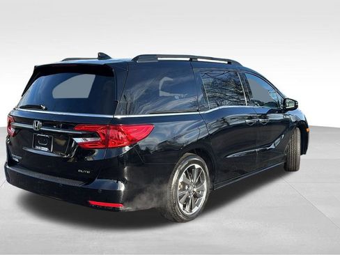 Used 2024 Honda Odyssey Elite image 7