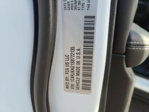 New 2025 Jeep Grand Cherokee L Altitude image 29