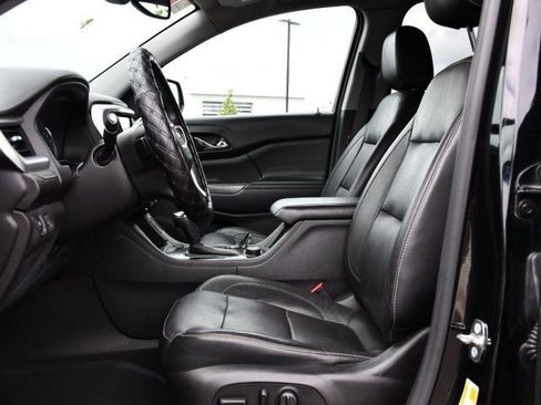 Used 2018 GMC Acadia SLT FWD image 17