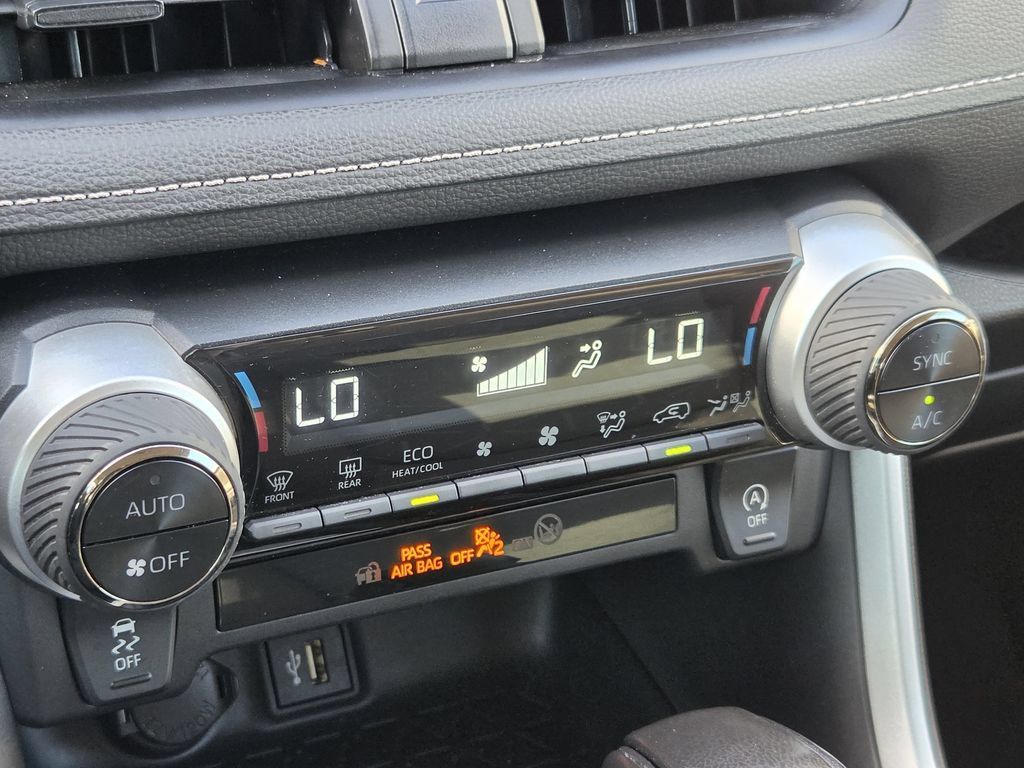 Used 2023 Toyota RAV4 XLE FWD image 20
