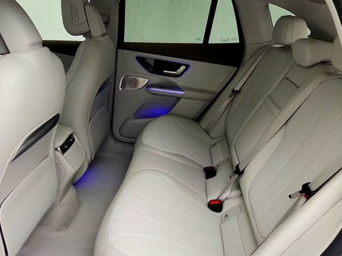 Used 2024 Mercedes-Benz EQE 350+ SUV image 19