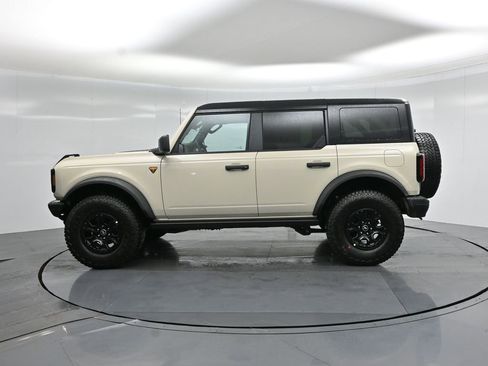 New 2026 Ford Bronco Badlands image 29