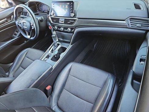 Used 2018 Honda Accord Sport image 20
