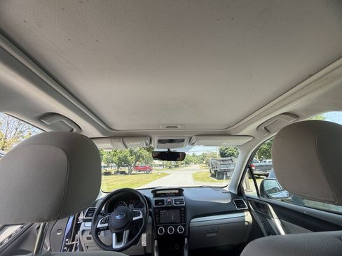 Used 2018 Subaru Forester 2.5i Premium w/ All-Weather Package AWD/4WD image 10