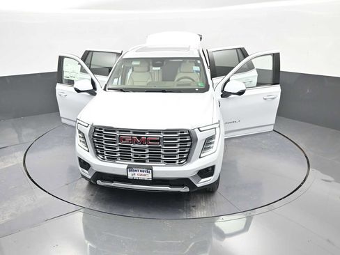 New 2026 GMC Yukon Denali w/ Denali Reserve Package image 27
