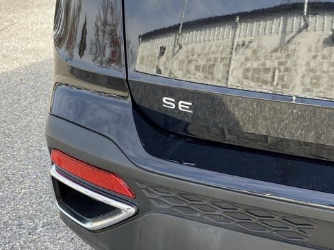 Used 2022 Volkswagen Taos SE image 33