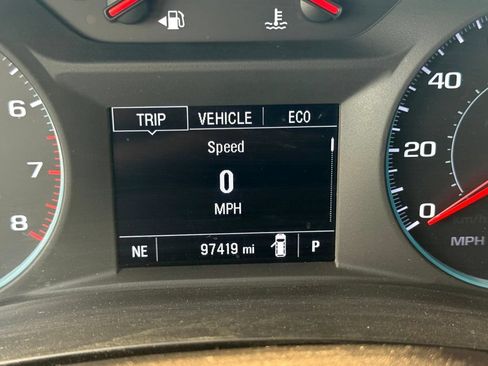 Used 2023 Chevrolet Traverse LS w/ Safety Package FWD image 8