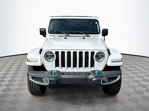 Certified 2022 Jeep Wrangler Unlimited Sahara w/ Cold Weather Group AWD/4WD image 33