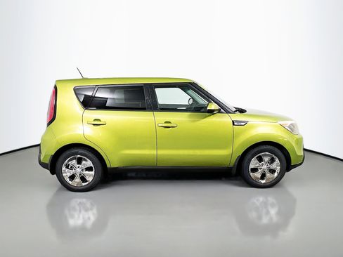 Used 2015 Kia Soul image 3