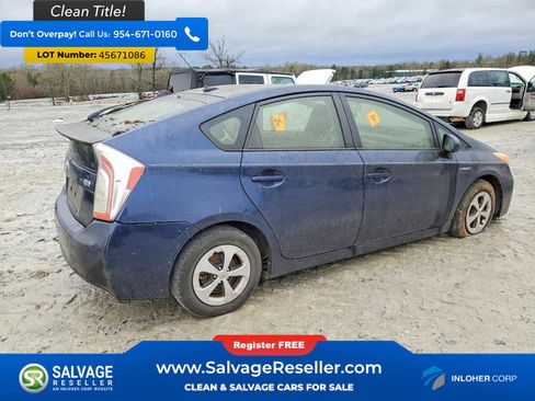Used 2014 Toyota Prius Three image 4