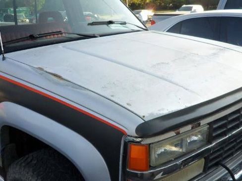 Used 1992 Chevrolet Silverado 2500 4x4 Regular Cab image 11
