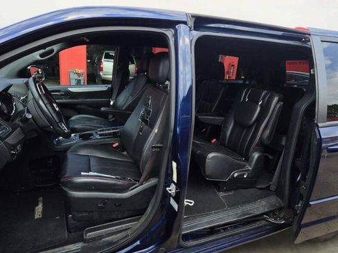 Used 2017 Dodge Grand Caravan GT FWD image 8