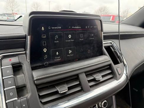 Used 2022 GMC Yukon XL SLT w/ SLT Premium Package image 12