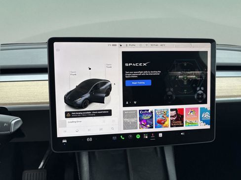 Used 2025 Tesla Model Y Long Range RWD image 25
