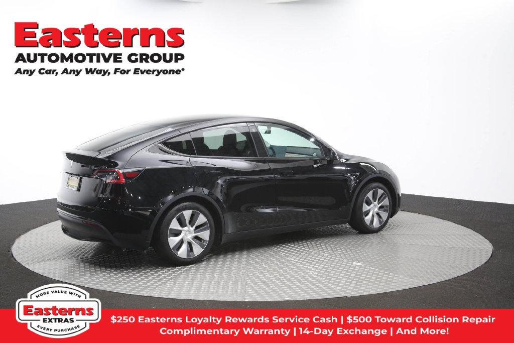 Used 2021 Tesla Model Y Long Range AWD/4WD image 39
