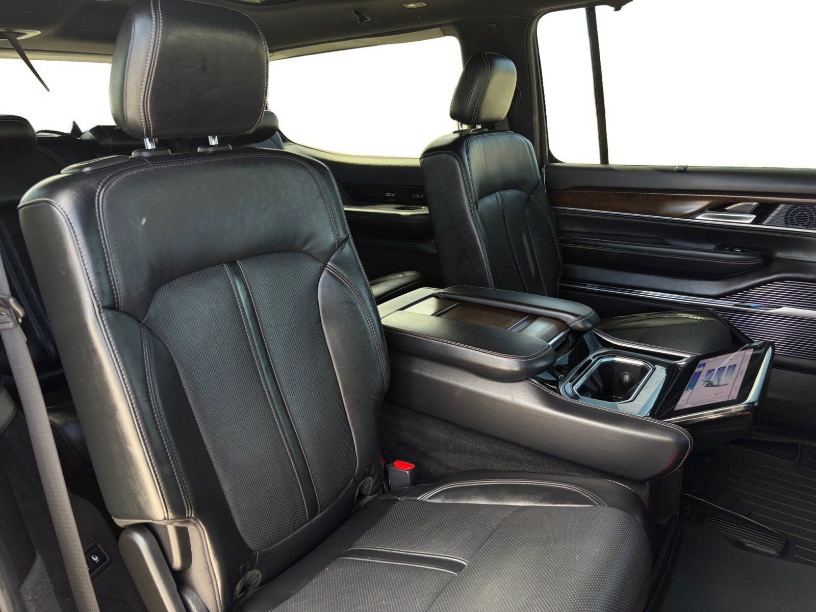 Used 2022 Jeep Grand Wagoneer Series I AWD/4WD image 22