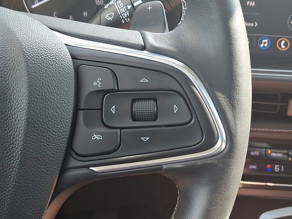 Used 2021 Buick Envision Essence w/ Technology Package I AWD/4WD image 27
