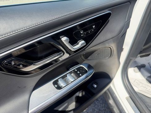 Certified 2024 Mercedes-Benz GLC 300 image 16