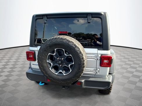Used 2022 Jeep Wrangler Unlimited Rubicon 4xe w/ Cold Weather Group AWD/4WD image 7