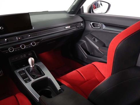 Used 2026 Honda Civic Type R image 37