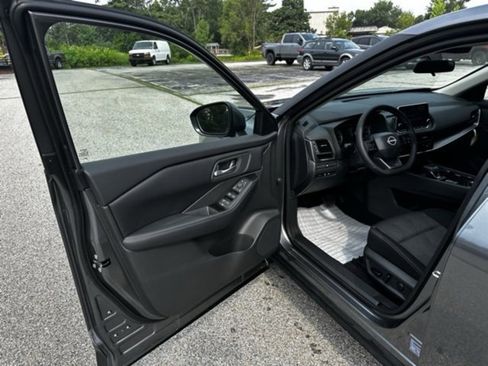 New 2026 Nissan Rogue SV image 19