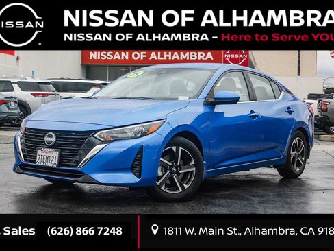 Certified 2025 Nissan Sentra SV image 1