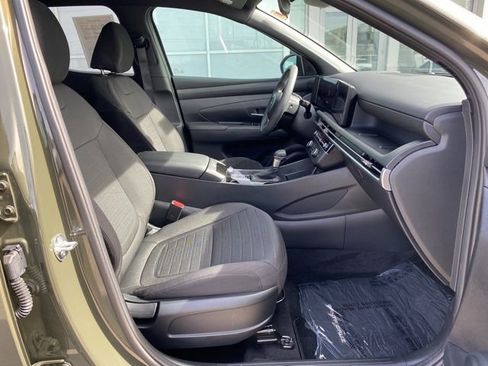 Used 2025 Hyundai Santa Cruz SE image 14