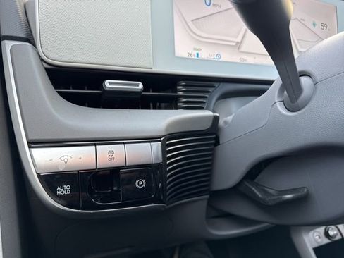 Used 2024 Hyundai Ioniq 5 SE image 29