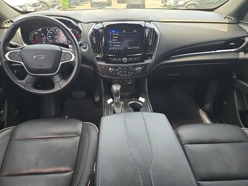 Used 2023 Chevrolet Traverse Premier w/ Redline Edition FWD image 13