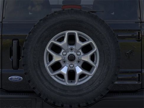 New 2025 Ford Bronco Badlands image 24