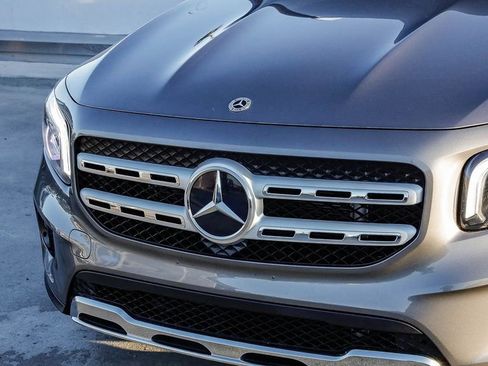 Used 2021 Mercedes-Benz GLB 250 4MATIC image 6