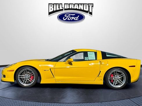 Used 2006 Chevrolet Corvette Z06 w/ Preferred Equipment Group RWD image 6
