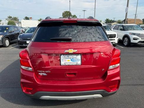Used 2018 Chevrolet Trax LT w/ Sun & Sound Package AWD/4WD image 8