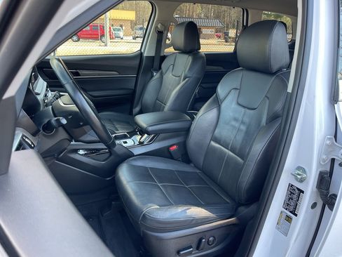 Used 2021 Kia Telluride EX image 19