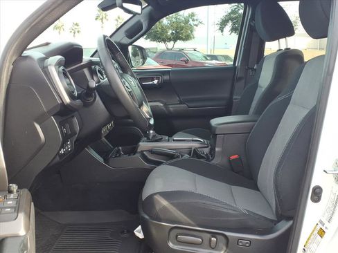 Certified 2022 Toyota Tacoma TRD Sport w/ Technology Package image 15