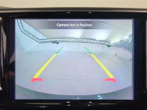 Used 2023 Chrysler Pacifica Touring-L FWD image 29