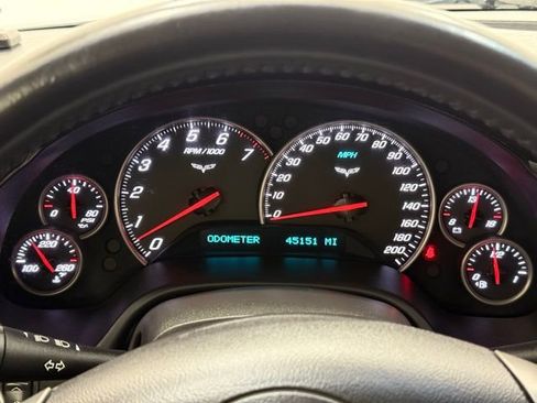 Used 2006 Chevrolet Corvette Base w/ Preferred Equipment Group image 27