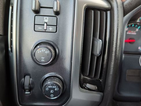 Used 2019 Chevrolet Silverado 2500 LT w/ LT Convenience Package image 23