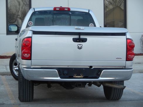 Used 2008 Dodge Ram 1500 Truck SLT w/ Trailer Tow Group image 12