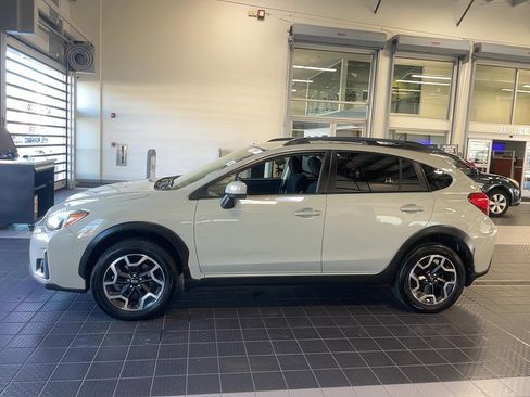 Used 2016 Subaru Crosstrek 2.0i Premium image 5
