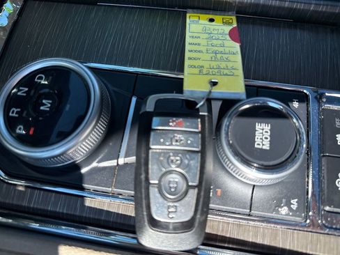 Used 2025 Ford Expedition Max Active image 35